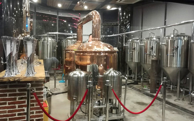 酒店精釀啤酒系統(tǒng)設(shè)備 酒店精釀啤酒系統(tǒng)設(shè)備